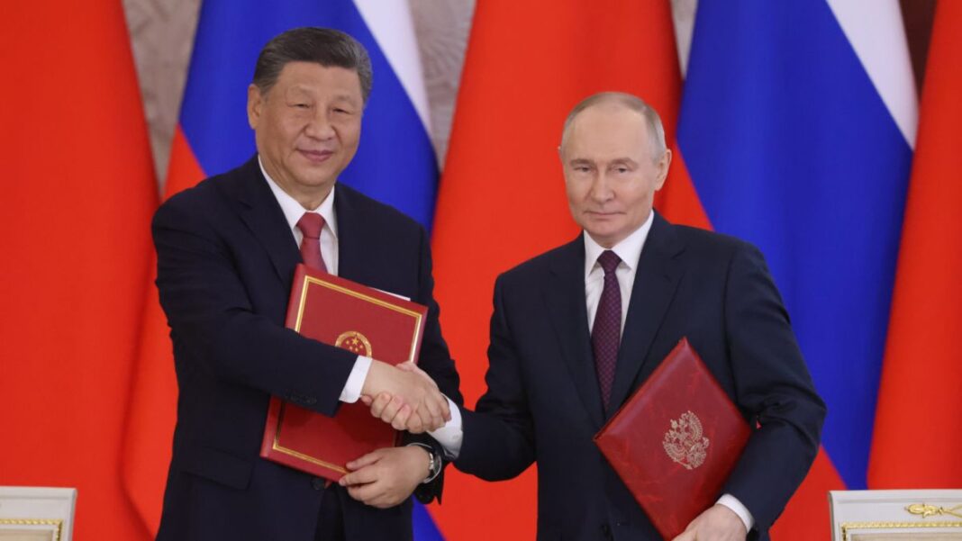 Vladimir Putin and Xi Jinping in Moscow, in May 2025