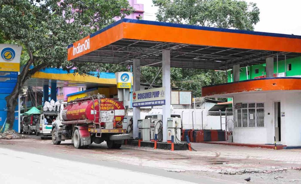 Delhi-NCR’s Daily Petrol, Diesel Consumption Will Leave You Stunned