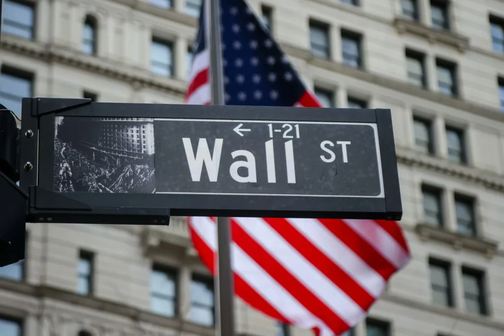 Wall Street Slides as OpenAI Revenue Estimates Trigger AI Spending Concerns; Nasdaq 100 Falls 1.4%